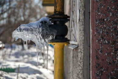 How Long Does It Take for Your Pipes to Freeze