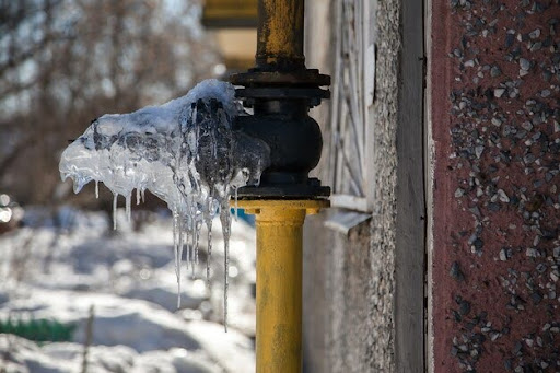 How Long Does It Take for Your Pipes to Freeze